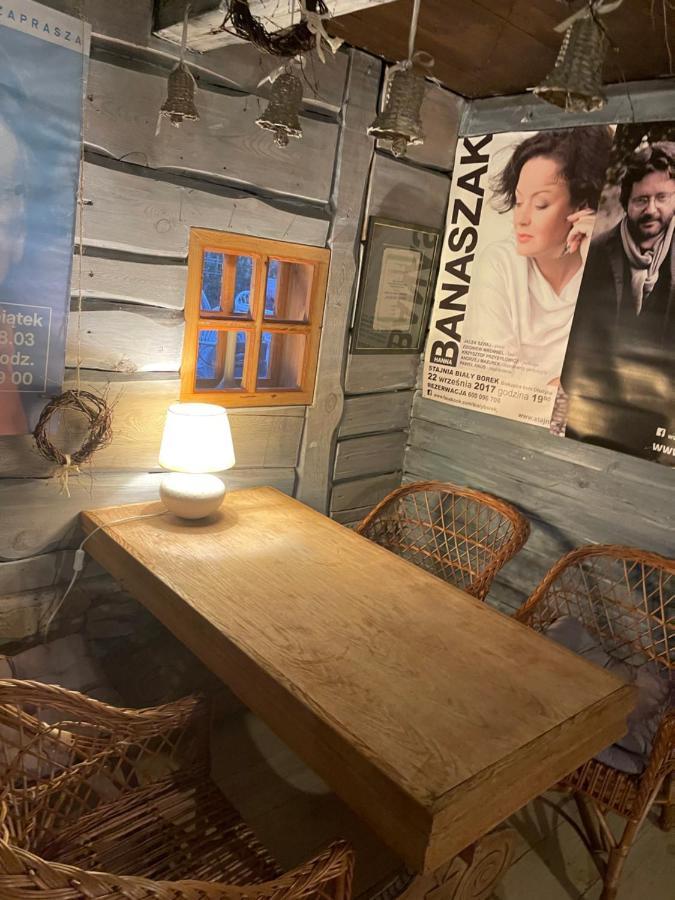 Stajnia Bialy Borek Biskupice Kocurów Esterno foto