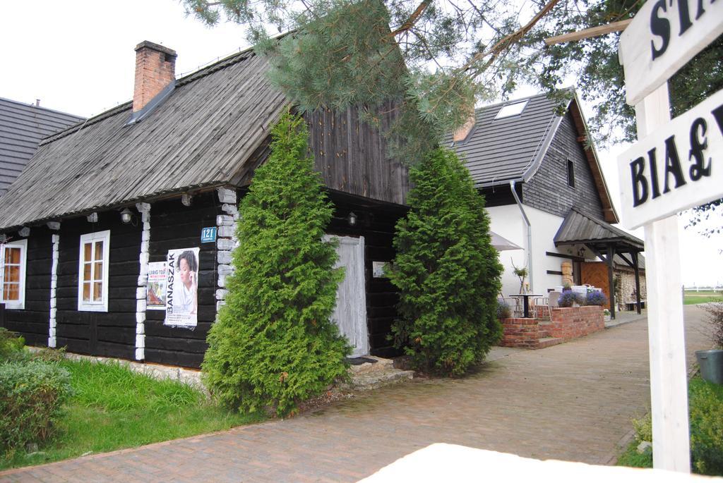 Stajnia Bialy Borek Biskupice Kocurów Esterno foto